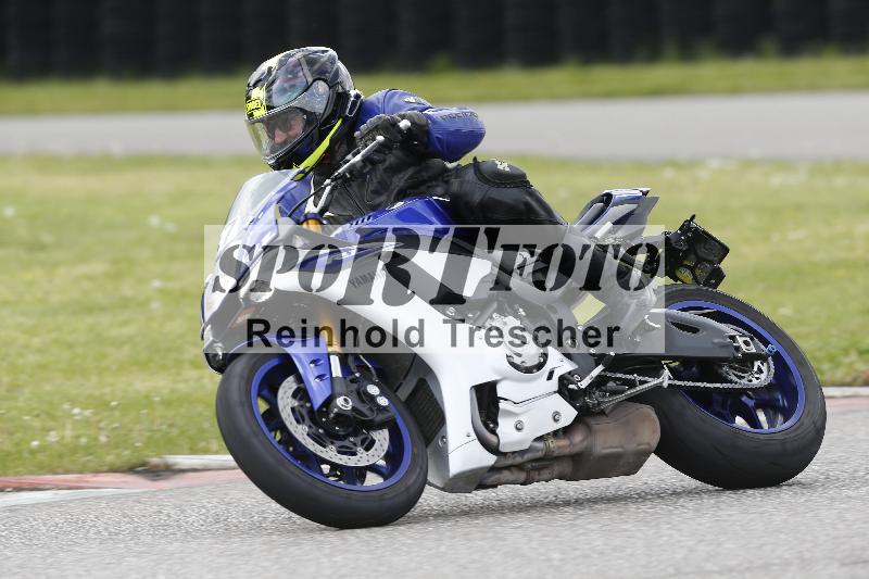 Archiv-2025/09 22.04.2025 Cornu Master School ADR/gruen-vert/37